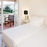 The Village - D'el Rey Golf & Όμπιδος