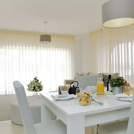 The Village - D'el Rey Golf & וילה *