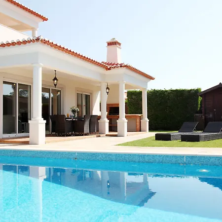 The Village - D'el Rey Golf & * אובידוס