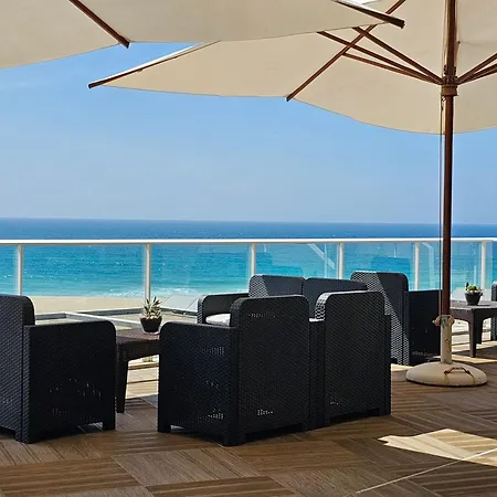 The Village - D'el Rey Golf &